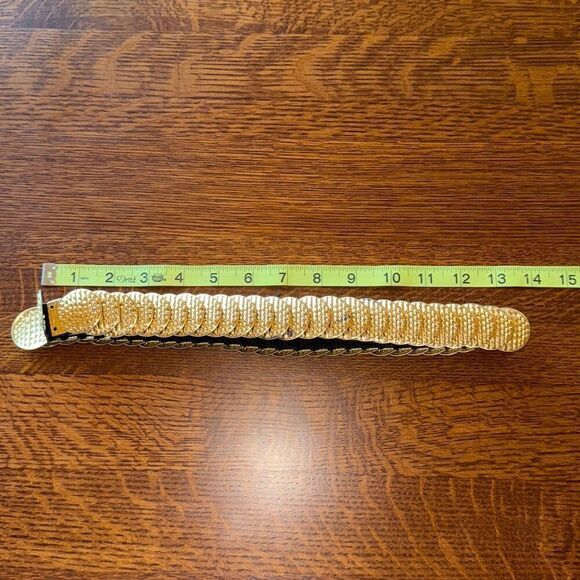 Vintage 70’s Gold Tone Metal Chain Medallion Stretch Belt Medium - Picture 11 of 12